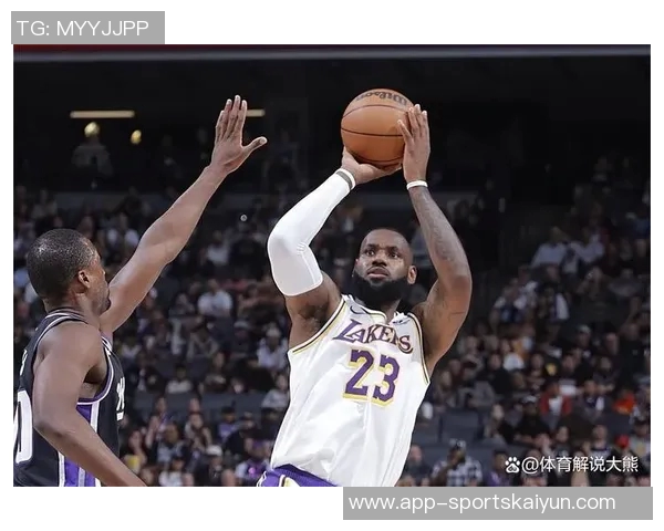 詹姆斯状态回暖连续四场投篮命中率超五成展现强大实力