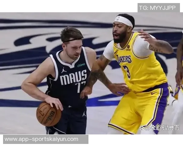 湖人自媒体调侃独行侠垫底西部引发热议球迷纷纷发声 湖人自媒体调侃独行侠垫底西部引发热议球迷纷纷发声